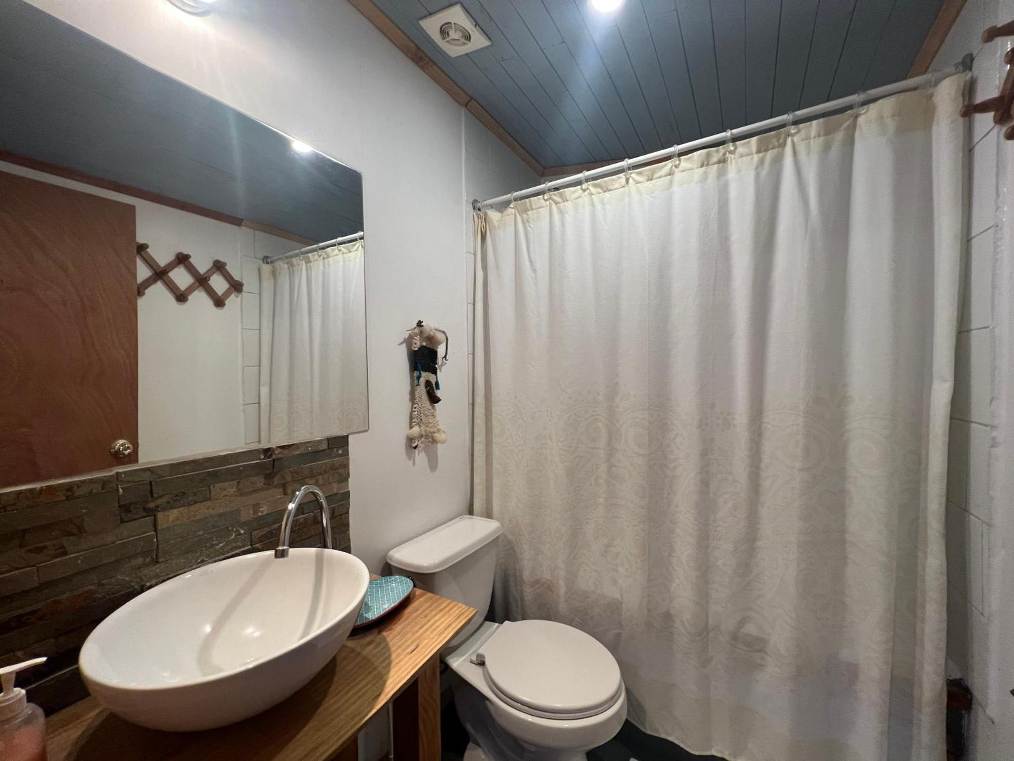 Hamilton'S Place Bed And Breakfast Ensenada Exterior foto